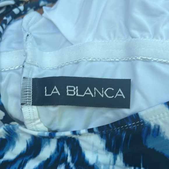 La Blanca Woman’s Printed One Piece and Wrap - Picture 4 of 4